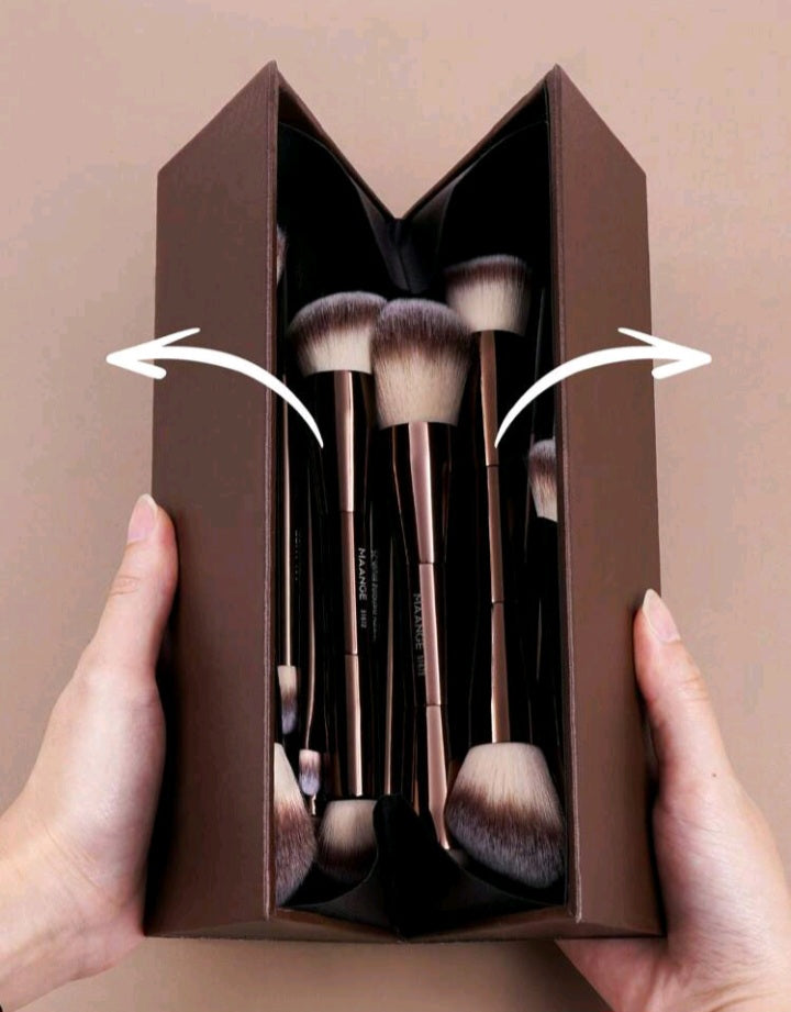 MAANGE 23 Pieces Makeup Tools ﻿ ﻿